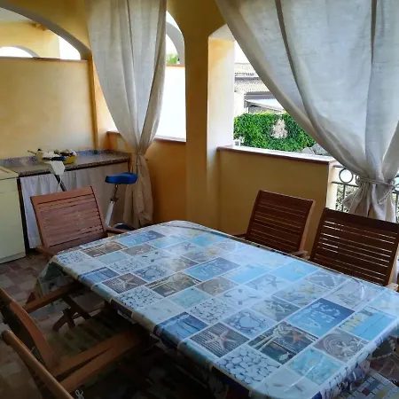 Apartment Nel Borgo Dei Mirti