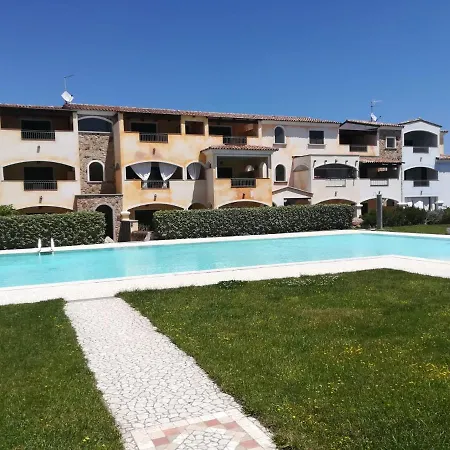Nel Borgo Dei Mirti