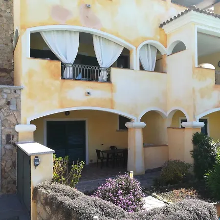 Nel Borgo Dei Mirti Apartment *